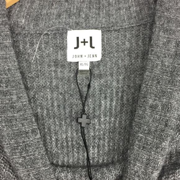 NEW REVOLVE John + Jenn Gray Long Sleeve Pullover Sweater Hot Pink Stripe XL - Picture 8 of 9